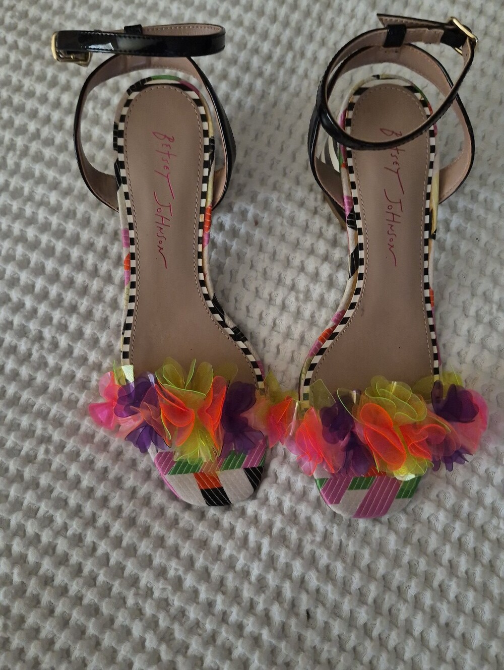 Size 6 Betsey Johnson Black Sandals with Neon Floral Accents - Picture 3 of 5